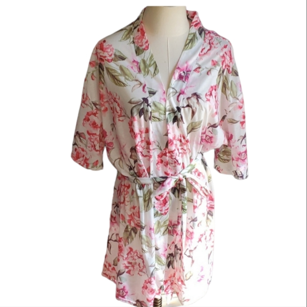 Show me your Mumu woman's floral belted robe os